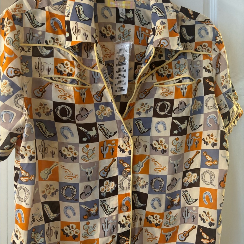 URBAN OUTFITTERS MULTI COLOR LADIES SHIRT. - Picture 2 of 5